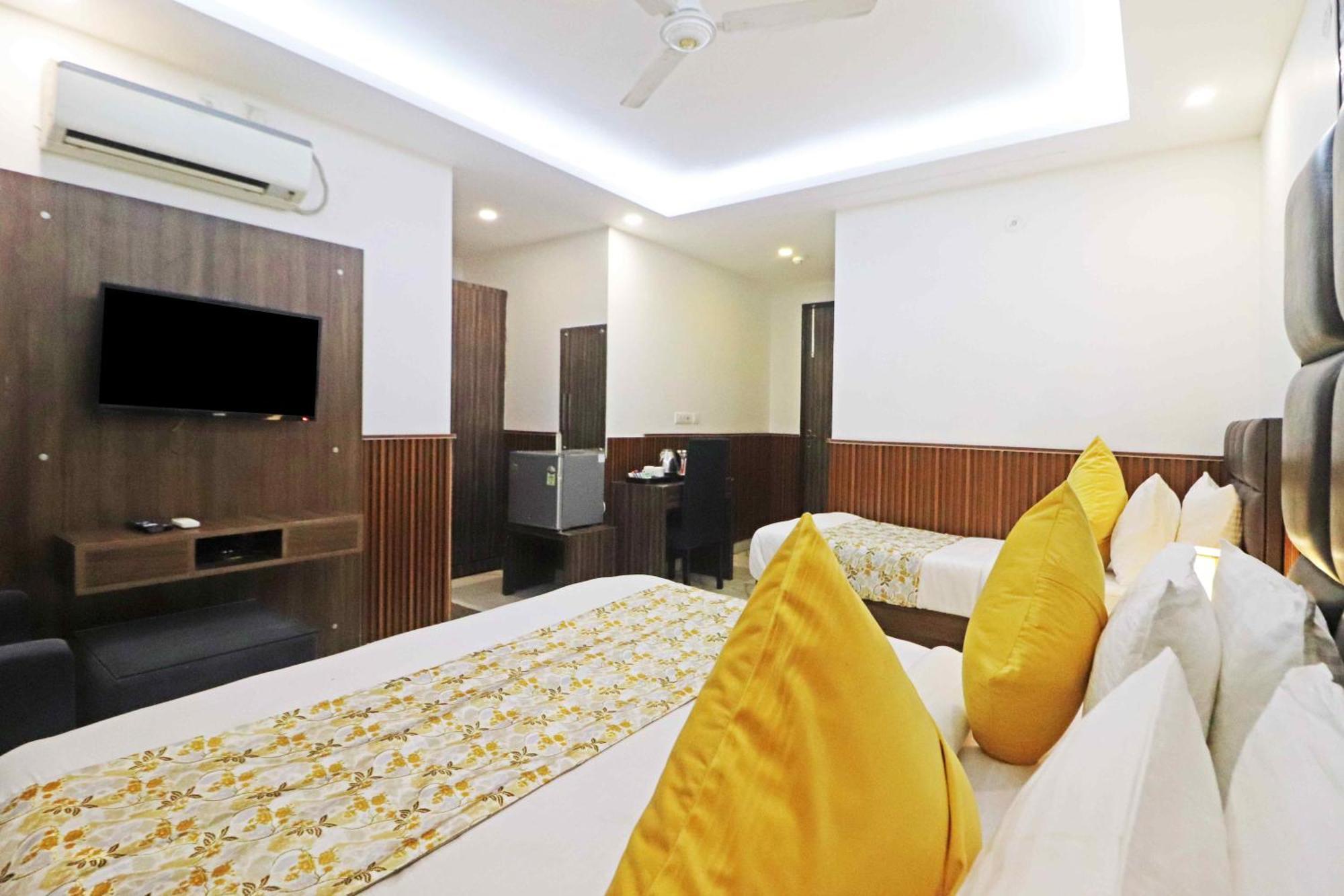 Hotel Mayda Prime Near Delhi Airport نيودلهي المظهر الخارجي الصورة