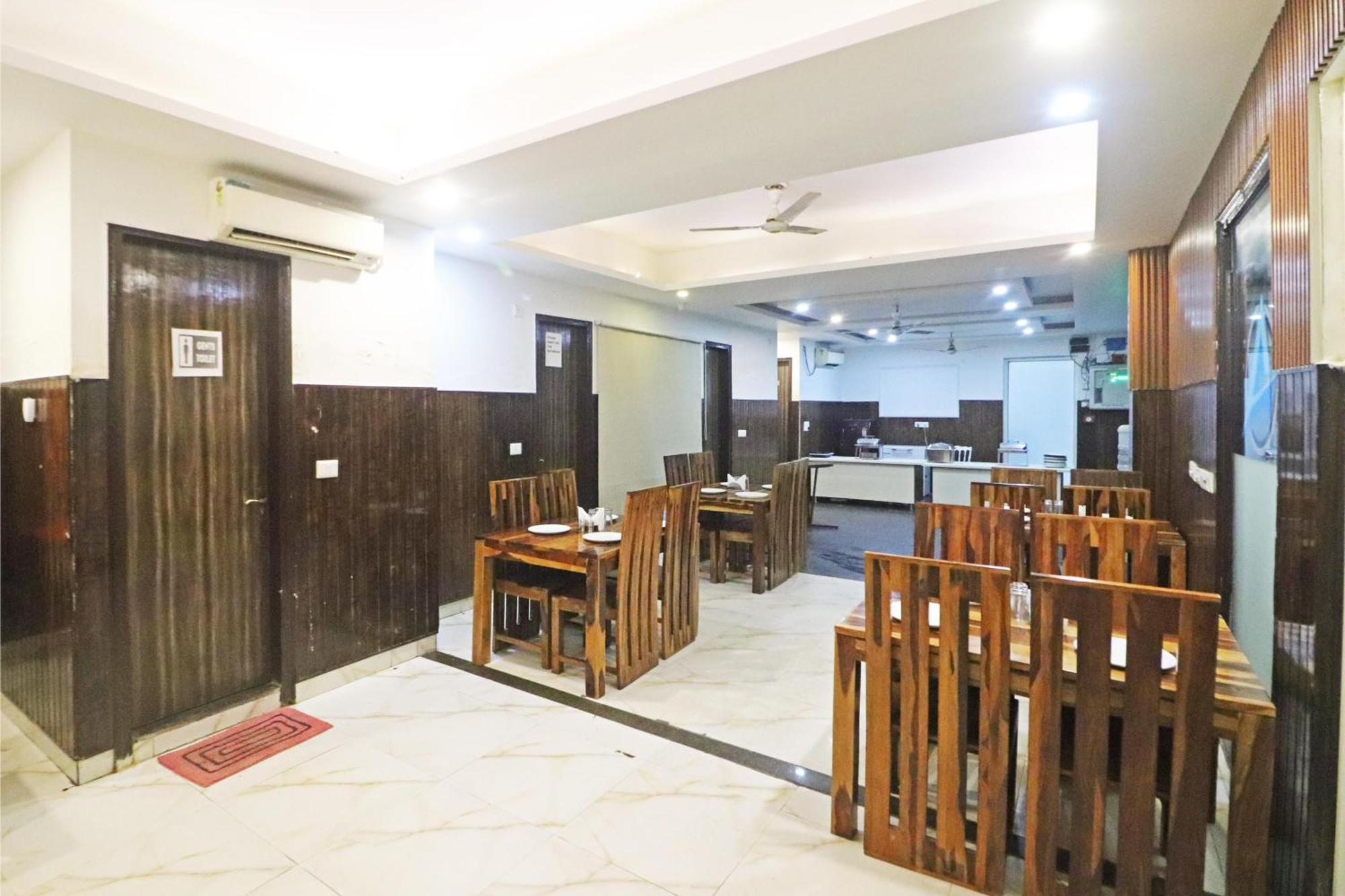 Hotel Mayda Prime Near Delhi Airport نيودلهي المظهر الخارجي الصورة