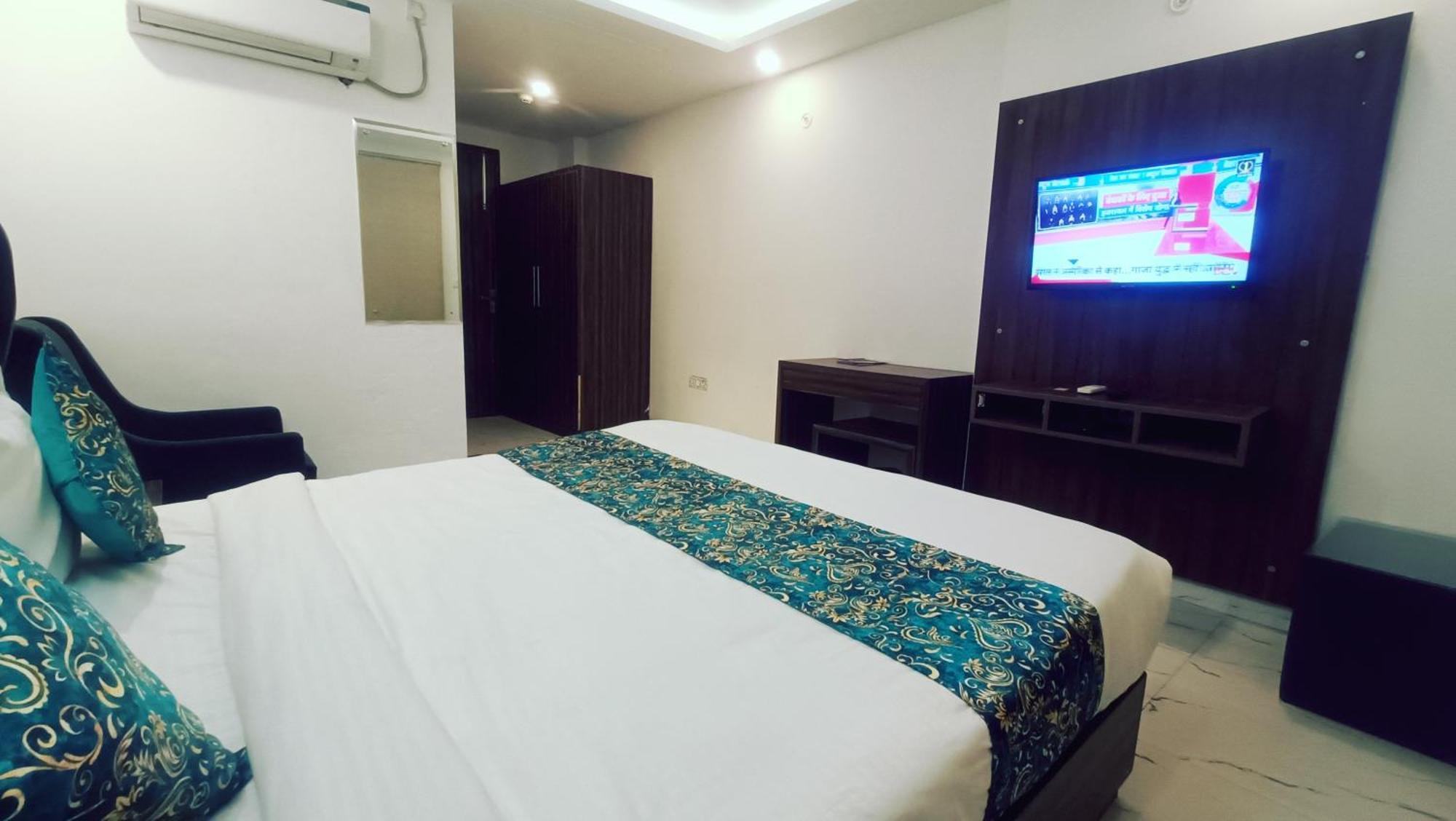 Hotel Mayda Prime Near Delhi Airport نيودلهي المظهر الخارجي الصورة